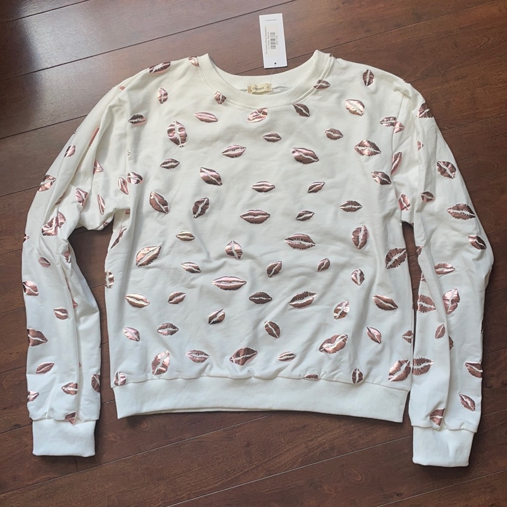 BNWT Kisses All Over Sweatshirt